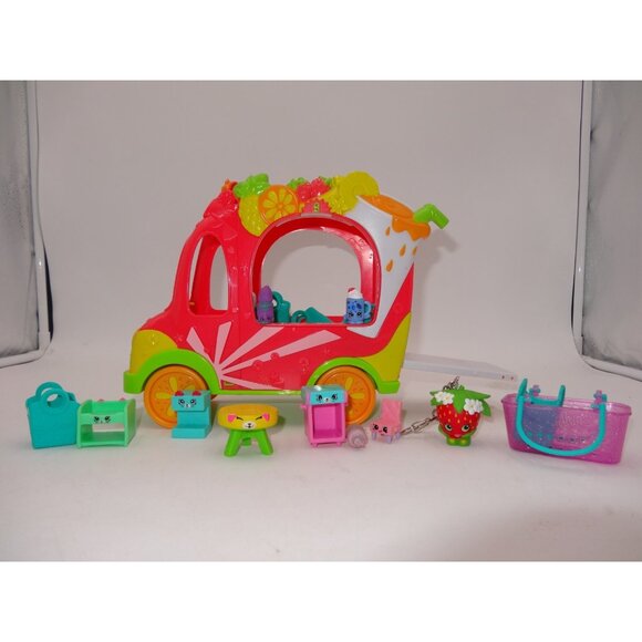 Shopkins Lot Set Smoothie Juice Truck With Shopkins With Baskets And - Picture 7 of 16
